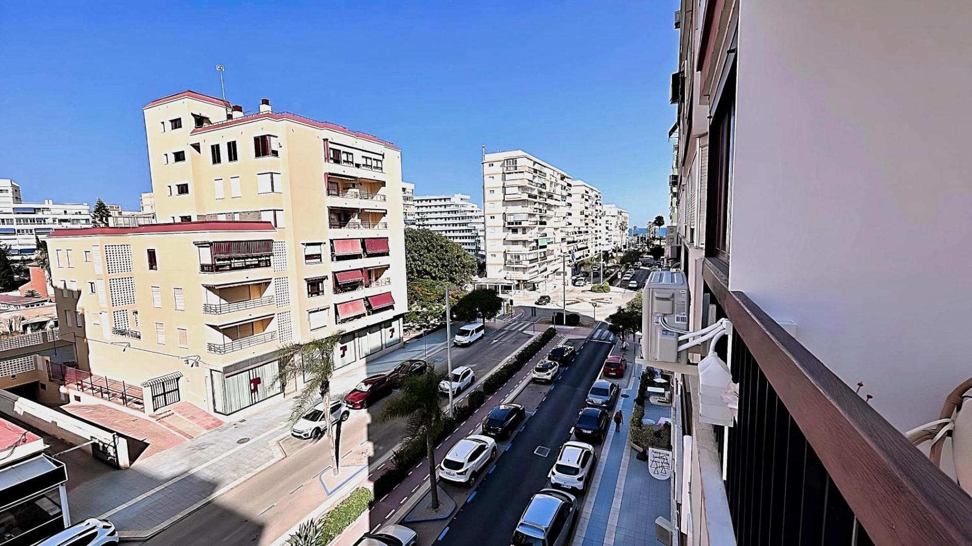 Sweet Olive Apartamento Con Terraza A Pie De Playa Torre Del Mar Exterior photo